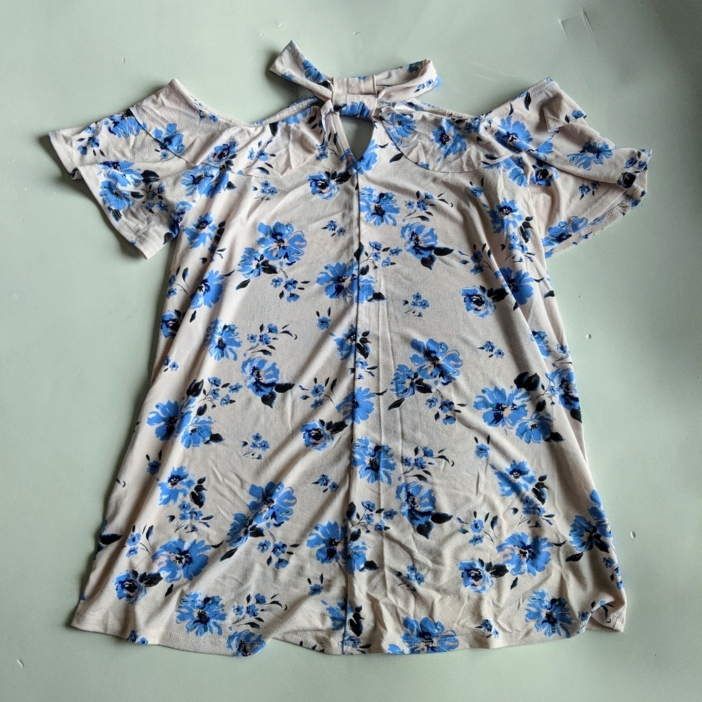 NWOT Floral Maternity Shirt